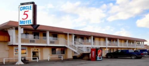 Circle 5 Motel Olds Exteriér fotografie